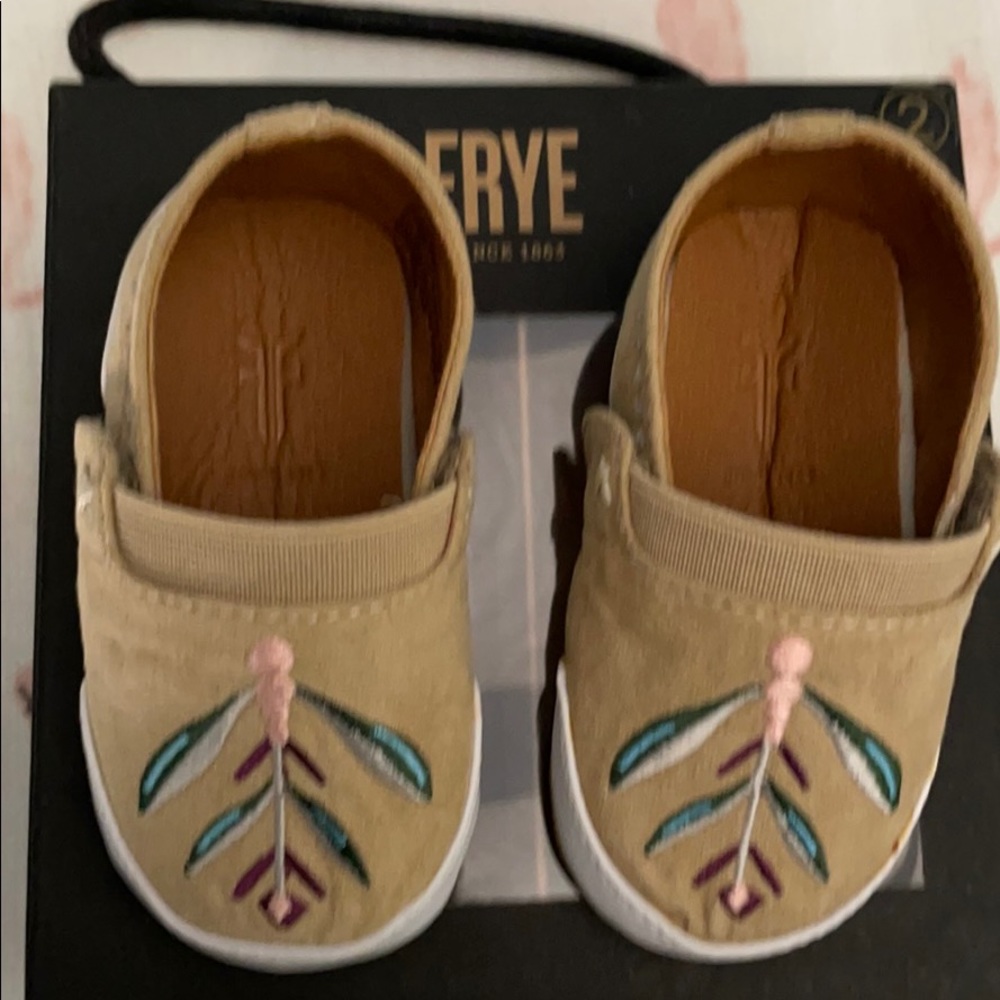 Frye girls crib shoes